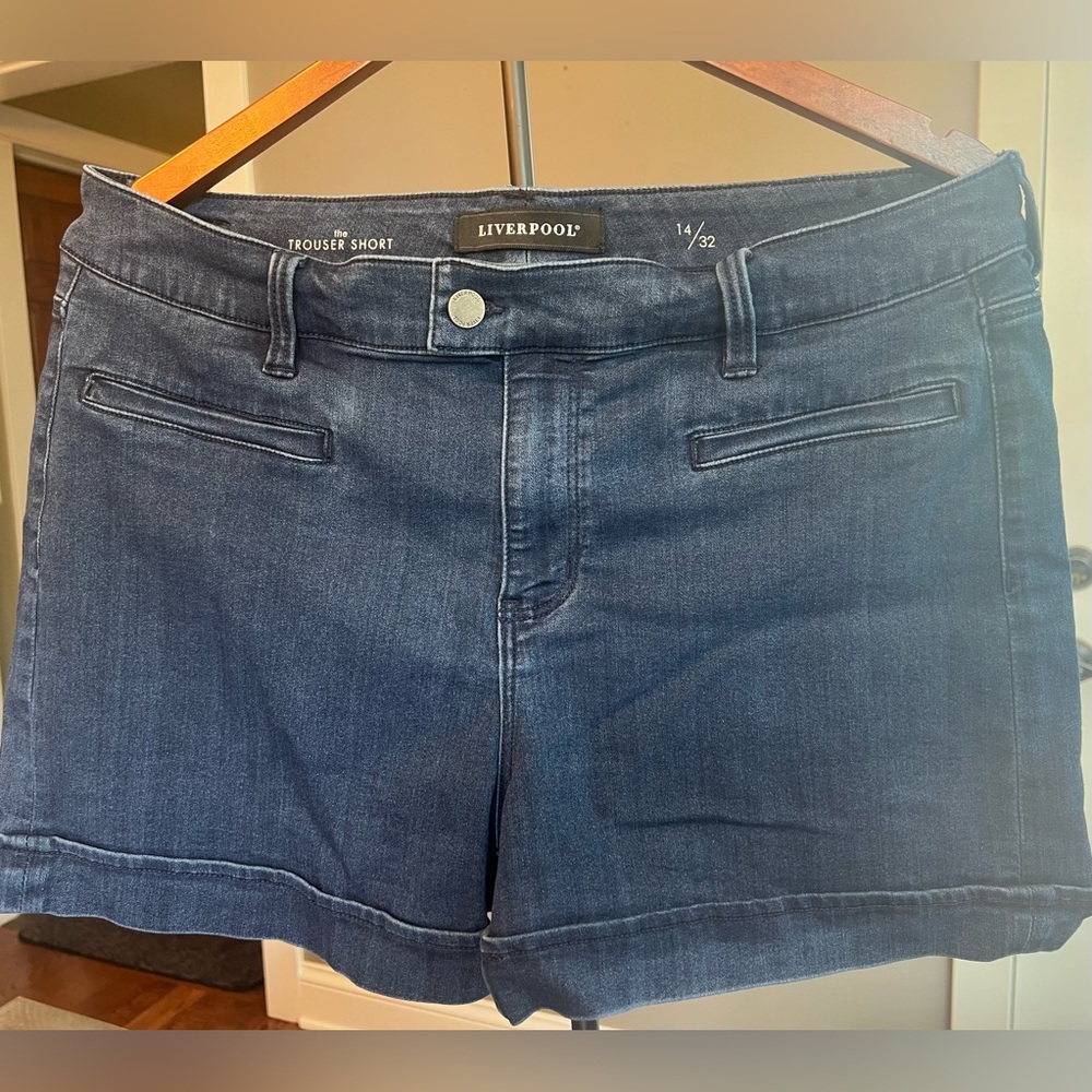 Liverpool Jean Shorts size 14 / 32